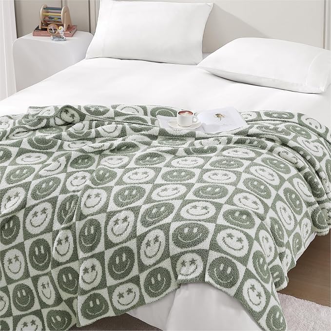 WRENSONGE Checkered Throw Blanket Seagrass Smiling Face Soft Cozy Fluffy Warm Hand Made Weave Throw Blankets for Couch, Sofa, Chair, Bed, Camping, Picnic, Travel Lightweight Bed Blanket - 60"*80"