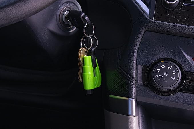 RESQME The Original Keychain Car Escape Tool, Made in USA, unisex-adult, (Black), Single Pack (01.100.01)