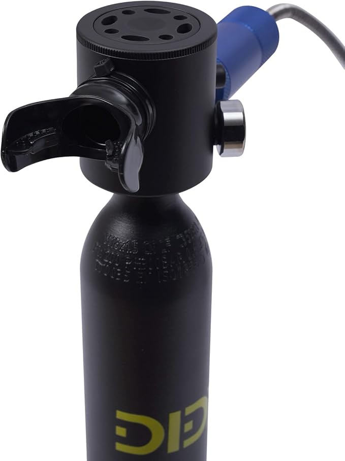 Mini Scuba Tank, 0.5L Scuba Diving Tank Oxygen Cylinder with 4500PSI Air Pump, Portable Diving Equipment Kit for Underwater Exploration Emergency Rescue