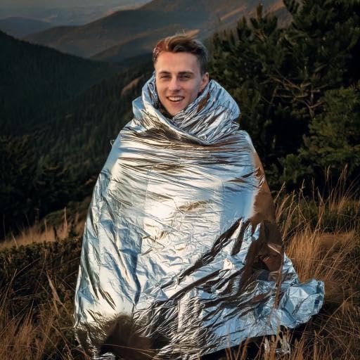 100 Mylar Emergency Survival Blankets Bulk | Emergency Blanket Bulk Mylar Survival Thermal Blankets 100 Pack Silver Foil Reflective Blankets for Cold Outdoors Camping Hiking First Responders, Runners