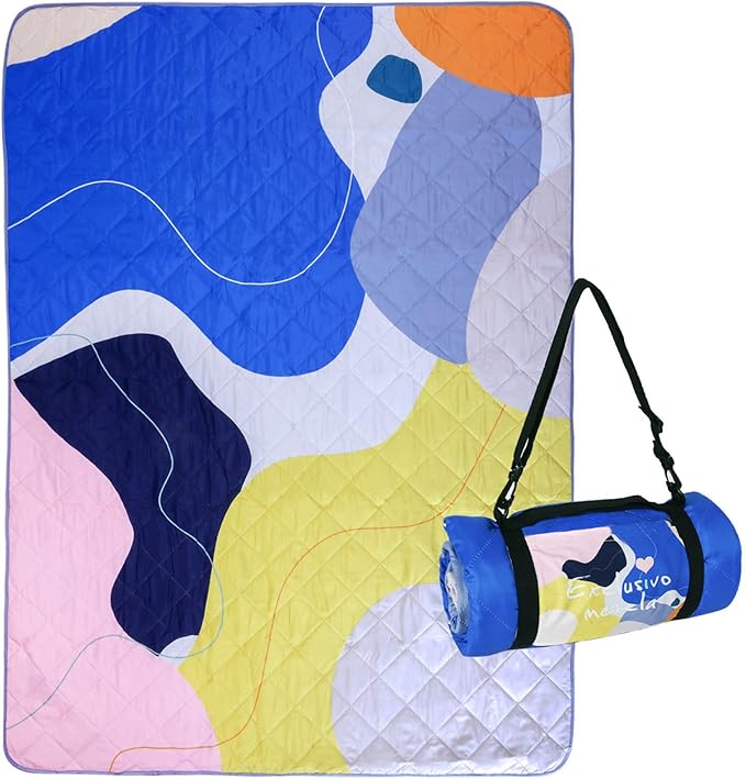 Exclusivo Mezcla Waterproof Picnic Blankets 60x80 Inch, 3 Layer Extra Large, Sandproof and Foldable Outdoor Blanket for Beach Camping, Park and Travel