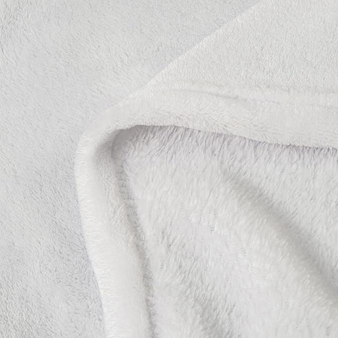 BEDELITE Fleece Blanket Twin Size White Throw Blanket for Couch & Bed, Luxury Plush Cozy Fuzzy Blanket 60x80 inches, Super Soft Warm Lightweight Throw Blanket for Travel Camping