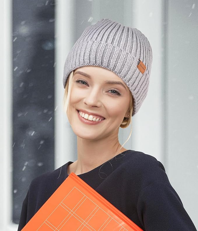 LCZTN Winter Beanie Hat and Touchscreen Gloves Set for Men and Women,Beanie Gloves Set with Warm Knit Fleece Lined