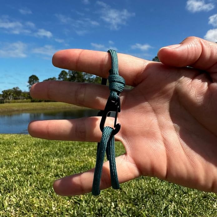 Men Paracord Survival Bracelet - Mens Hiking Outdoor Supplies, Military Gear, Camping and Hunting Accessories, Emergency Tools, Backpacks Essentials, Best Friend Gift, Fishing Equipment
