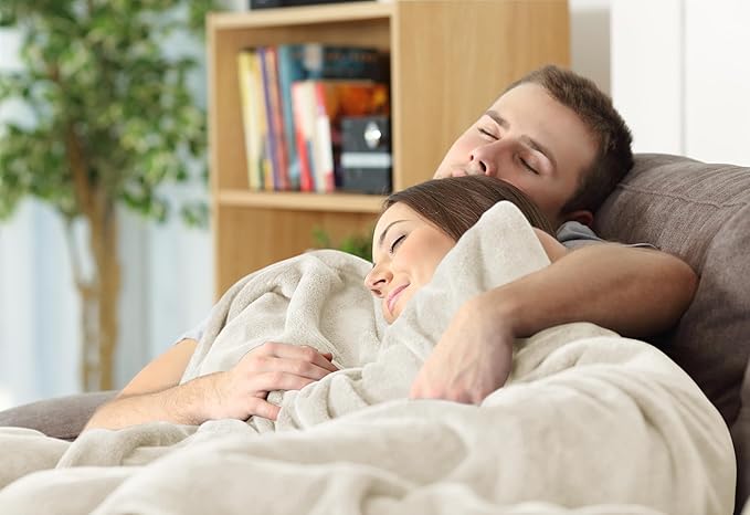 Utopia Bedding Fleece Blanket King Size Linen (90x102 Inches) Ultra Soft Warm Lightweight Microfiber Breathable Anti-Static Cozy Winter Bed Blanket, All-Season Home Decor Gift for Men & Women