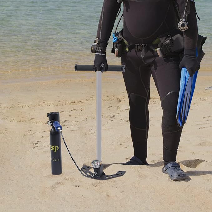 Mini Scuba Tank, 0.5L Scuba Diving Tank Oxygen Cylinder with 4500PSI Air Pump, Portable Diving Equipment Kit for Underwater Exploration Emergency Rescue