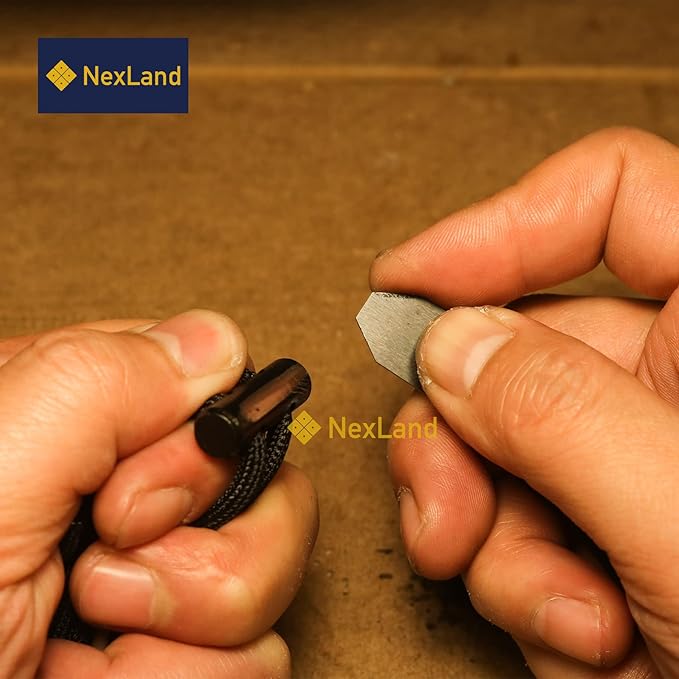 NexLand FNP-FS1 Fire Starter Necklace Ceramic Striker Ferro Rod Toggle Paracord