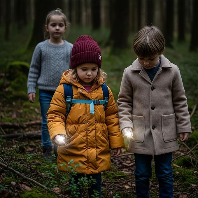 Teprewes Polar Bear Outdoor Kid's Flashlight Rechargeable, Led Flashlight, Fun and Lightweight Kid Flashlight Suitable for Camping and Outdoor Exploration, Dog Walking, Birthday Gift