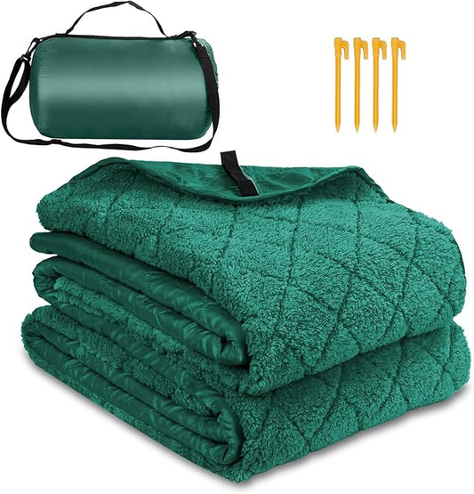 Northroad Waterproof Outdoor Blanket w/Sherpa Lining, Large Windproof Camping Blankets for Cold Weather, Light Weight and Warm for Stadium, Hiking, Dog, Picnic, Washable, 67”X 87” (Green, 1PCS)