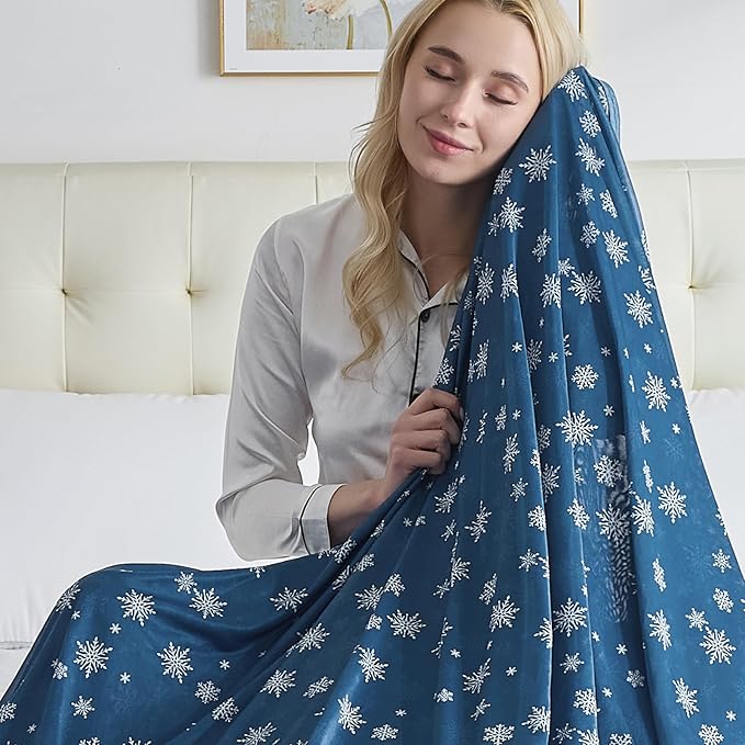OIGAE Cooling Blanket for Hot Sleepers - Soft & Lightweight Summer Cold Blanket for Night Sweats | Perfect for Bed, Couch, Sofa (Dark Blue, Twin 60'' x 80'')
