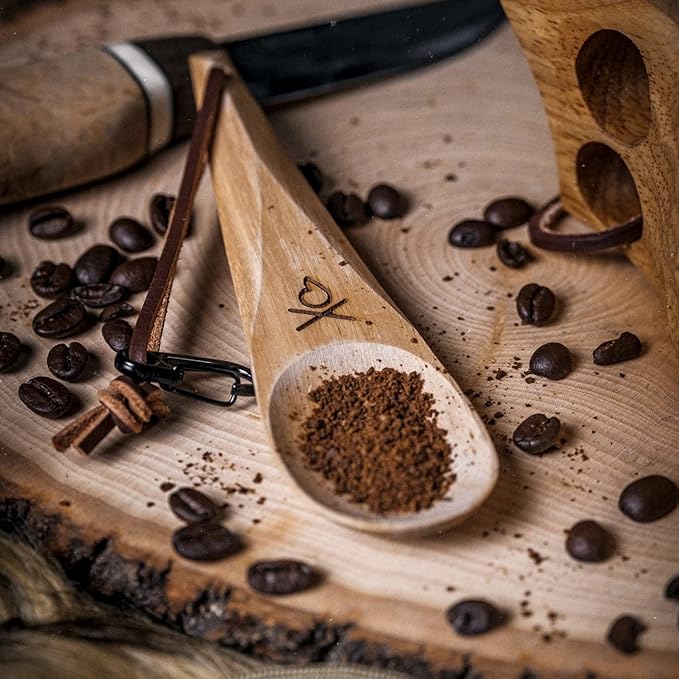 Überleben | Kanu Wooden Camping Spoon – Handcarved Nordic Utensil with Lanyard & Carabiner – Lightweight Reusable Survival Tool & Camping Essentials Bushcraft Gear