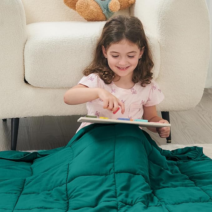 yescool Weighted Blanket (5 lbs, 36" x 48", Dark Green) Cooling Heavy Blanket for Sleeping Perfect for 40-60 lbs, Breathable Blanket with Premium Glass Bead, Machine Washable