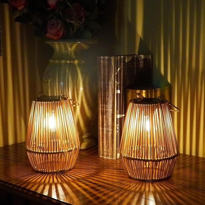 Solar Lanterns, KagoLing Solar Lanterns Outdoor Waterproof Gifts for Women Hanging Lights Outdoor Waterproof Lamp Lights Decoration for Outside Garden,Yard,Patio,Porch,Trees,Lawn,Pathway Decor, 4 Pack