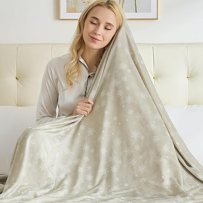OIGAE Cooling Blanket for Hot Sleepers - Soft & Lightweight Summer Cold Blanket for Night Sweats | Perfect for Bed, Couch, Sofa (Dune, Throw 50'' x 70'')