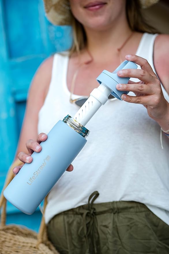 LifeStraw Go Series – Insulated Stainless Steel Water Filter Bottle for Travel and Everyday Use, Removes Bacteria, Parasites and Microplastics, Improves Taste, 18oz Laguna Teal