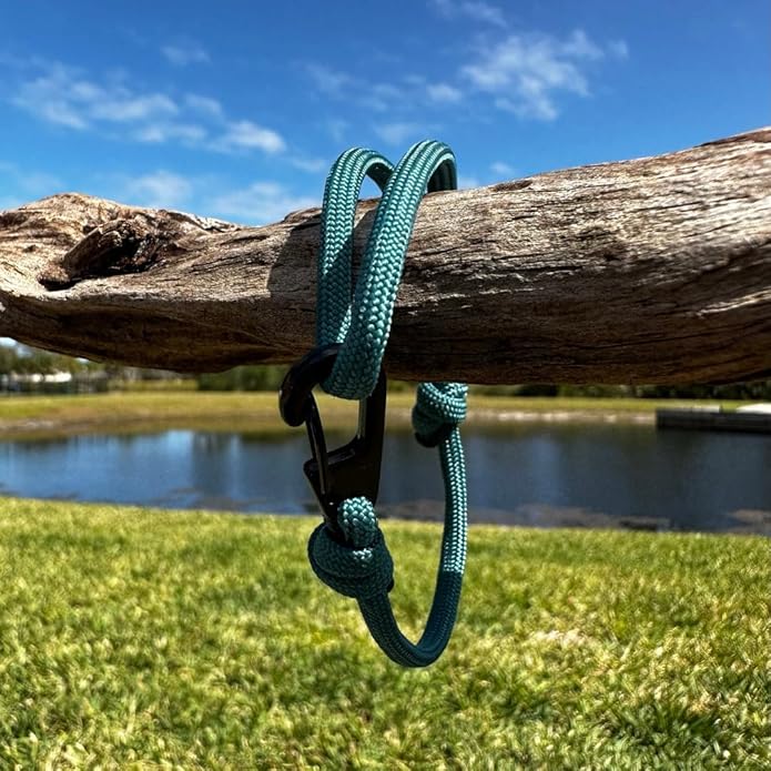 Men Paracord Survival Bracelet - Mens Hiking Outdoor Supplies, Military Gear, Camping and Hunting Accessories, Emergency Tools, Backpacks Essentials, Best Friend Gift, Fishing Equipment