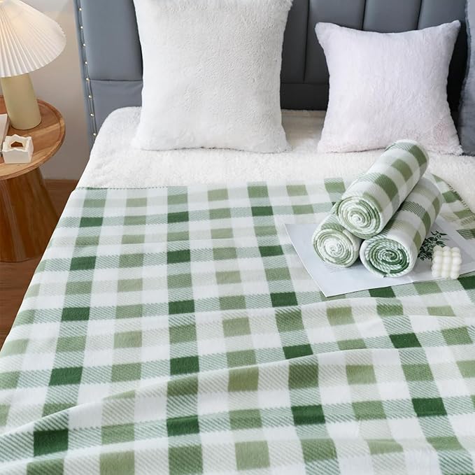 ZYFZCYBL Fleece Throw Blankets for Couch Bulk Lightweight Warm Soft Cozy Blanket 6 Pack Bulk Fleece Blanket Solid for Bed Couch Office Gifts Outdoor 50 x 60 inch （Green Plaid）
