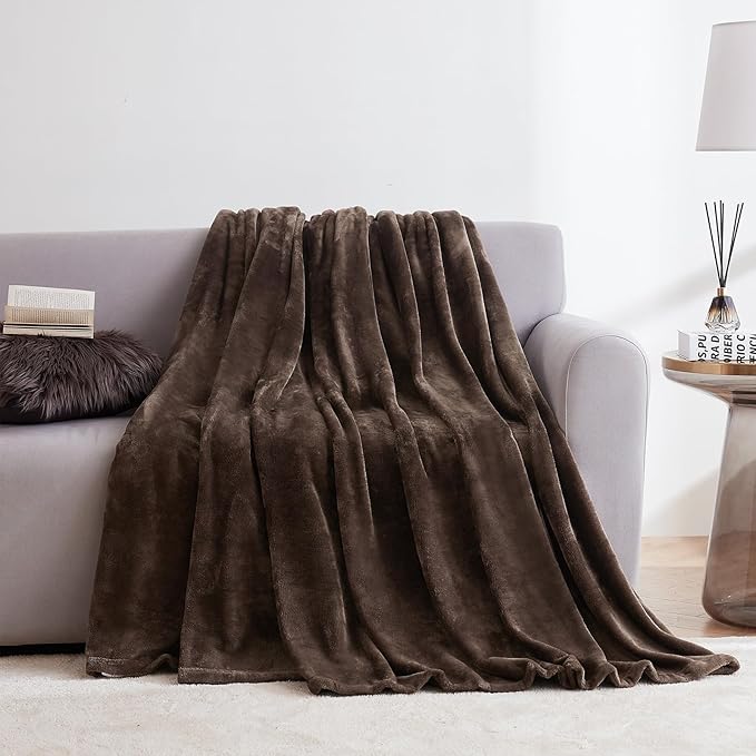 Hansleep Fleece Brown Queen Blanket, Super Soft Flannel Fuzzy Plush Cozy Blanket for All Seasons, Brown, Queen 90x90 Inches