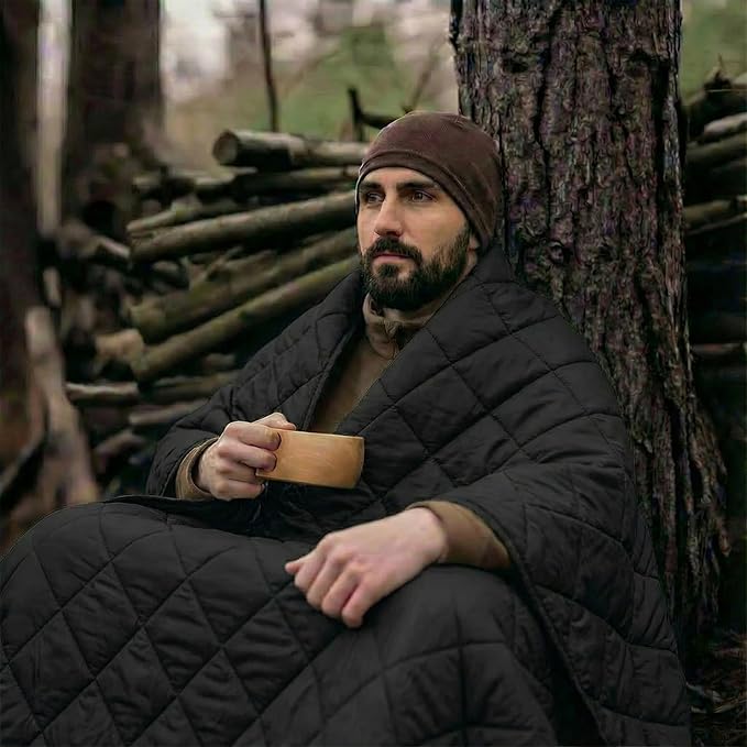 LOOGU Camo Blanket Waterproof Insulation Poncho Liner for Outdoor Camping, Hiking, Hunting, Survival, Backpacking, Picnicking