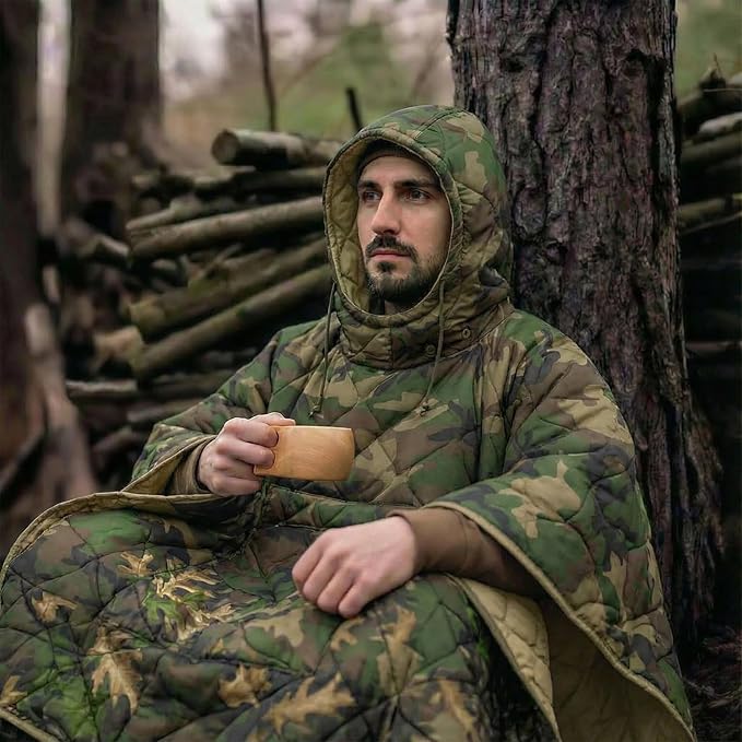 LOOGU Camo Blanket Waterproof Insulation Poncho Liner for Outdoor Camping, Hiking, Hunting, Survival, Backpacking, Picnicking