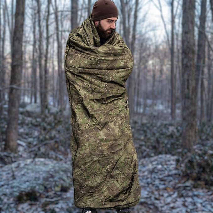 LOOGU Camo Blanket Waterproof Insulation Poncho Liner for Outdoor Camping, Hiking, Hunting, Survival, Backpacking, Picnicking