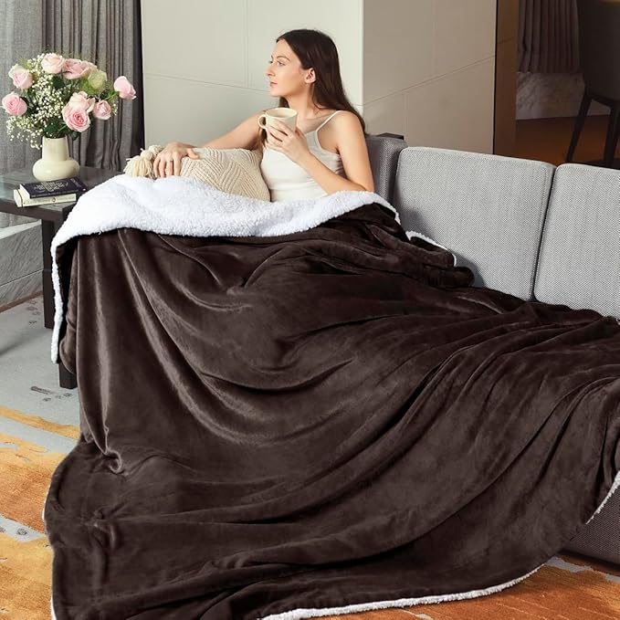KAWAHOME Sherpa Fleece Twin Size Blanket for Bed - Extra Warm and Heavy Thick Blankets for Winter, Super Soft 500GSM Plush Blanket, 66"X 90" Brown