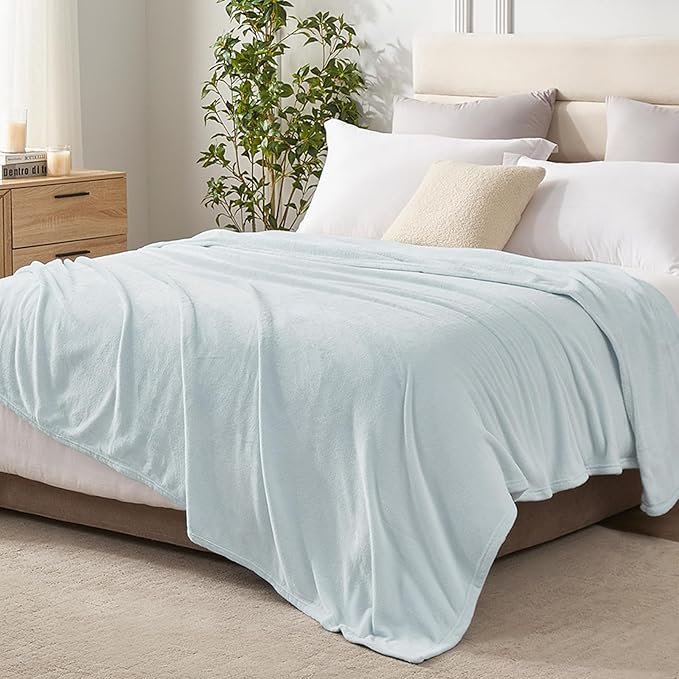 Hansleep Fleece Ice Blue Full Blanket, Super Soft Flannel Fuzzy Plush Cozy Blanket for All Seasons, Ice Blue, Full 84x90 Inches