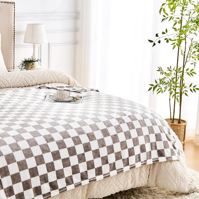 Edenleaf Light Grey Checkered Blanket, Ultra Soft Fluffy Fleece - Checkered Grid Print Throws for Couch Sofa Bed, Cozy Luxury Throw Blanket for All Seasons, 60x80 Inch, Cashmere Smoke