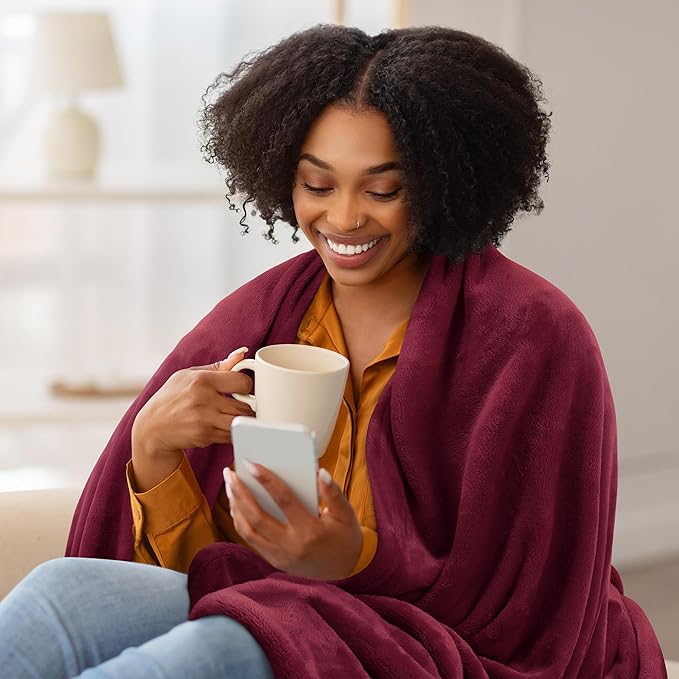 Utopia Bedding Fleece Blanket Throw Size Burgundy 300GSM Luxury Anti-Static Fuzzy Soft Microfiber Blanket for Couch, Sofa and Bed (50x60 Inch)