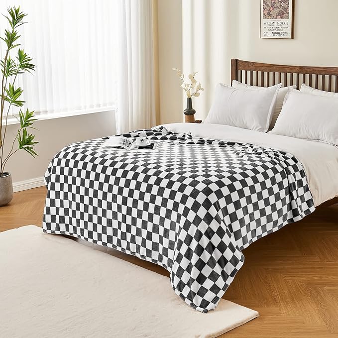 Edenleaf Checkered Blanket Flannel Throw Blankets Soft Cozy Checkered Grid Print Chessboard Gingham Pattern Throws for Bed Sofa Couch for All Seasons, 60x80 Inch, Black