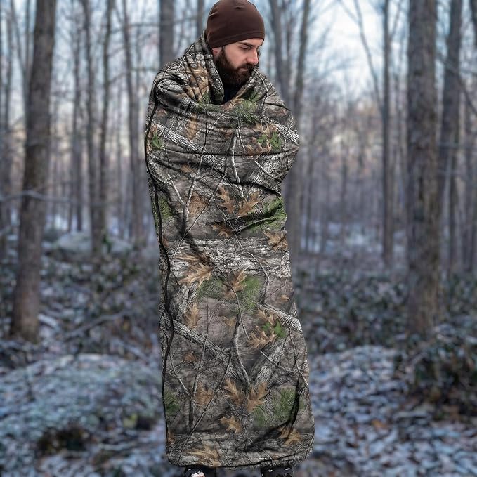 LOOGU Camo Blanket Waterproof Insulation Poncho Liner for Outdoor Camping, Hiking, Hunting, Survival, Backpacking, Picnicking