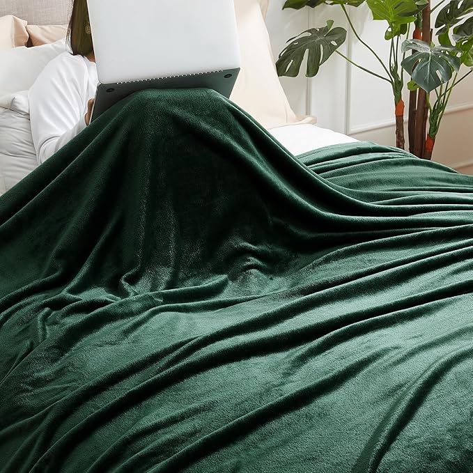 Hansleep Fleece King Size Blanket for Bed Dark Green, Super Soft Flannel Fuzzy Plush Cozy Blanket for All Seasons, Dark Green, King 90x108 Inches