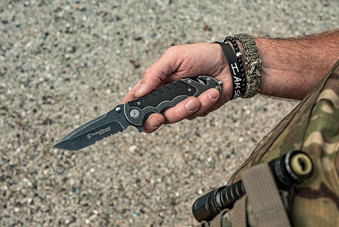 Smith & Wesson Benji 2.5in High Carbon S.S. Folding Keychain Knife with 1.75in Modified Tanto Blade and G10 Handle for Outdoor