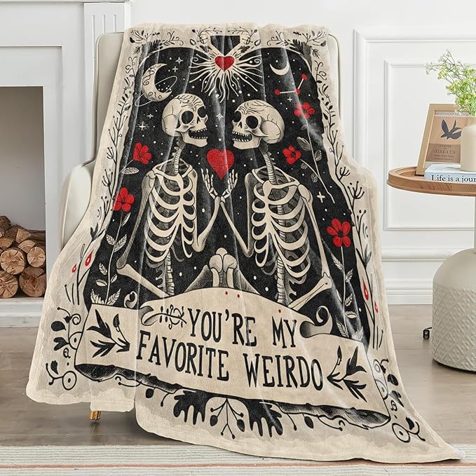 Gothic Skull Blanket Romantic Skeleton Couple Holding Heart Throw Blankets Lightweight Flannel Throws for Camping Couch Chair Office Bed Goth Halloween Home Decor Gifts for Adults,80x60inch