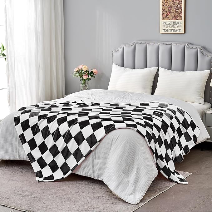 Edenleaf Black Checkered Blanket, Soft Cozy Fleece Checkered Throw Blankets for Bed Sofa Couch Camping, Ultra Fluffy Throws for All Seasons, 50x60 Inch, Black