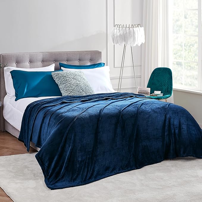 Hansleep Flannel Fleece Throw Blanket Twin Size, Super Soft Fluffy Bed Plush Blanket Throw, Luxury Fuzzy Cozy Couch Blanket for All Seasons, Navy Blue, Twin 60x80