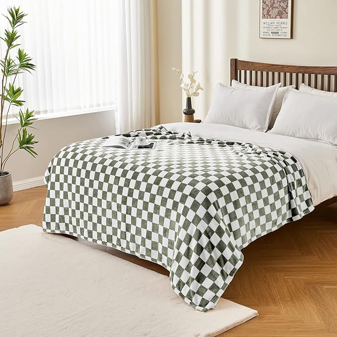 Edenleaf Checkered Blanket Flannel Throw Blankets Soft Cozy Checkered Grid Print Chessboard Gingham Pattern Throws for Bed Sofa Couch for All Seasons, 50x60 Inch, Dark Olive