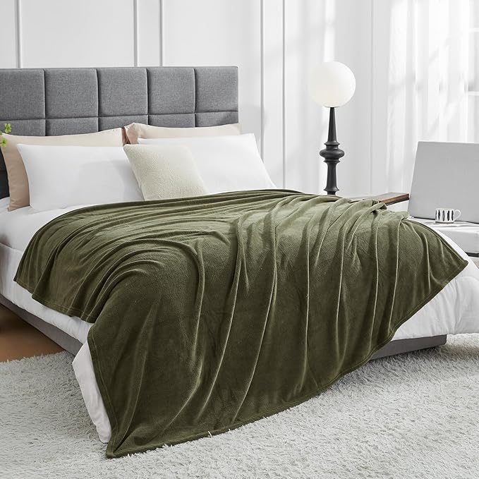 Hansleep Fleece Moss Green Throw Blanket, Super Soft Fuzzy Plush Cozy Blanket for All Seasons, Moss Green, Throw 50x60 Inches