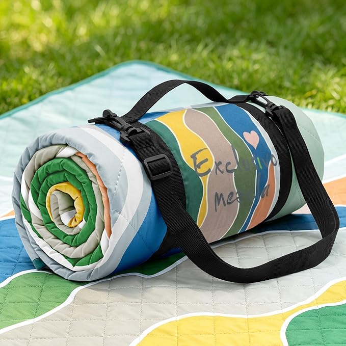 Exclusivo Mezcla Waterproof Picnic Blankets 60x80 Inch, 3 Layer Extra Large, Sandproof and Foldable Outdoor Blanket for Beach Camping, Park and Travel