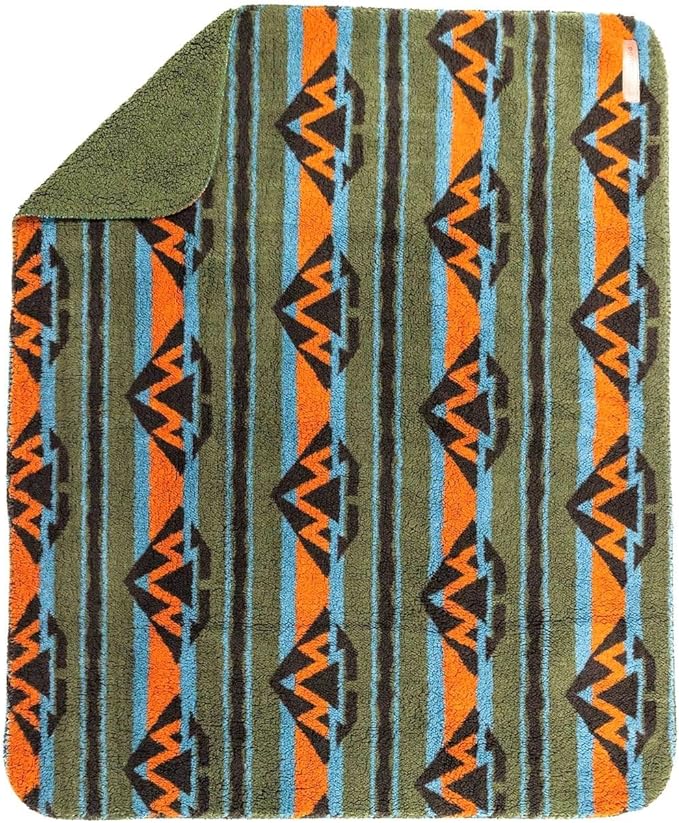 Wilderdog Sherpa Fleece Waterproof Dog Blanket - 50" x 40" - Olive