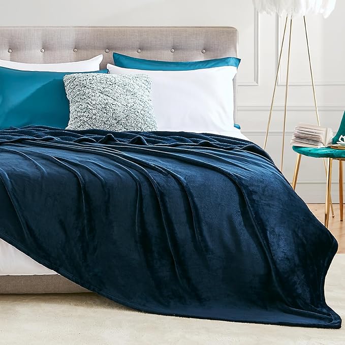 Hansleep Fleece Navy Throw Blanket, Super Soft Navy Blue Throw Blanket Flannel Fuzzy, Plush Cozy Blanket for All Seasons, Navy, Throw 50x60 Inches
