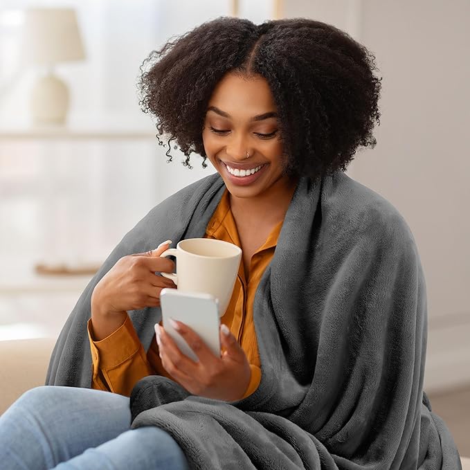 Utopia Bedding Fleece Blanket King Size Grey (90x102 Inches) Ultra Soft Warm Lightweight Microfiber Breathable Anti-Static Cozy Winter Bed Blanket, All-Season Home Decor Gift for Men & Women