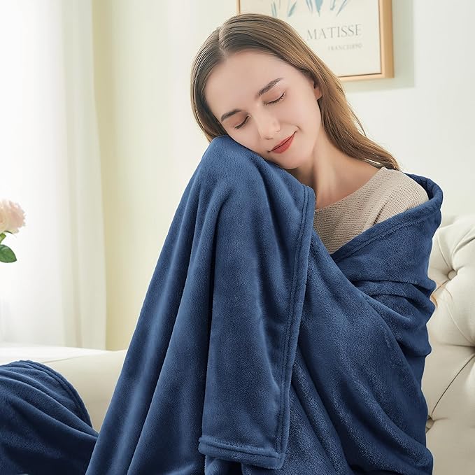BEDELITE Fleece Blanket King Size Blankets for Bed, Luxury Plush Cozy Fuzzy Blanket 108x90 inches, Super Soft Warm Lightweight Throw Blanket All Seasons Suitable, Navy Blue