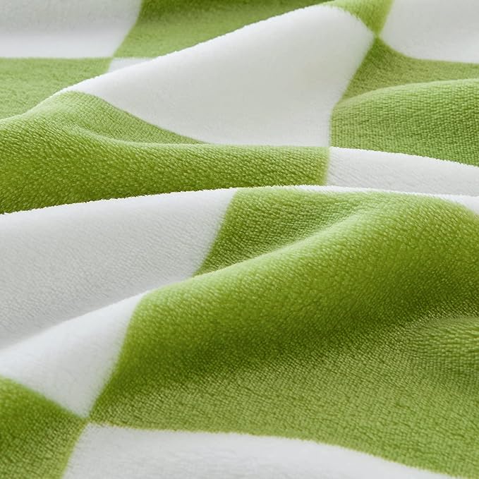 BEDELITE Checkered Twin Blanket for Couch Bed, Soft & Cozy Fleece Flannel Blanket with Checkerboard Grid Home Decor, Checkered Green, 60x80 Inches