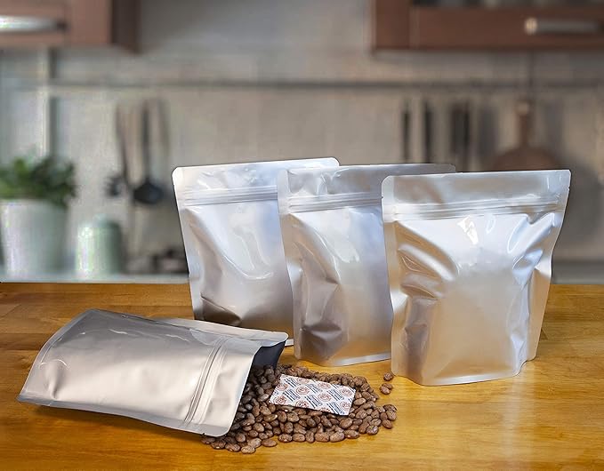 PackFreshUSA: 50 Pack - 7 Mil - Quart Seal-Top Stand Up Mylar Bags - 200cc Oxygen Absorbers - Rounded Corners - Long-Term Food Storage Guide