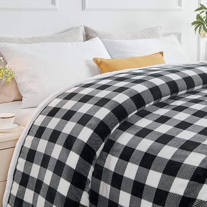 BEDELITE Sherpa Fleece Blankets King Size - Black and White Buffalo Plaid Christmas Blanket, Super Soft Cozy Warm Thick Winter Blanket for Couch and Bed, 108" x 90"