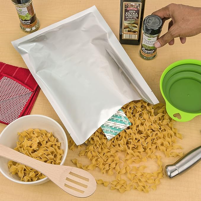 60 - 1 Gallon (10"x14") Mylar Bags & 60 - 300cc Oxygen Absorbers For Dried Dehydrated and Long Term Food Storage - Food Survival