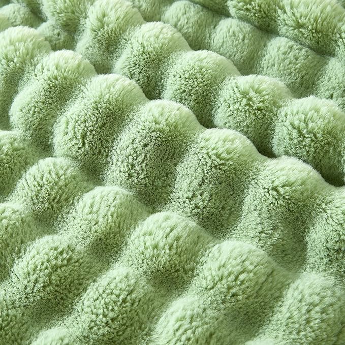 50x60 Inches Ultra-Soft Fuzzy Faux Fur Plush Throw Blanket - Thick, Warm Sherpa for Couch, Sofa, Bedroom, Camping - Decorative Blanket for Cozy Warmth, Bubble Light Green