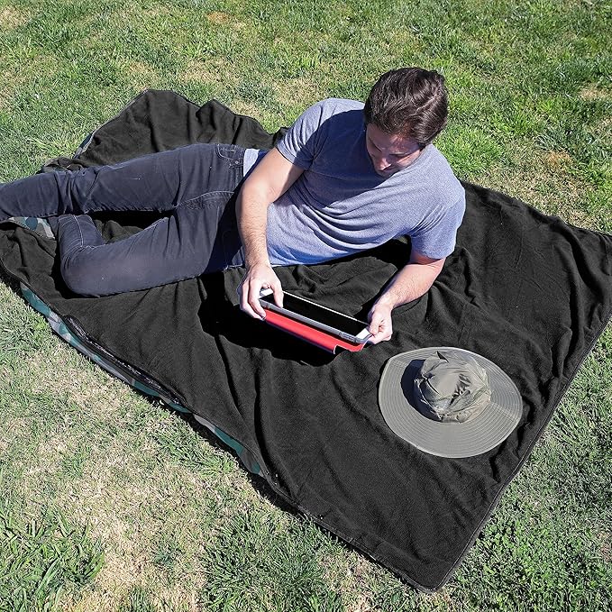 Catalonia Waterproof Stadium Blanket, Windproof Wearable Poncho for Football Sideline & Sports Events for Fans, Portable, Durable Outdoor Blanket for Camping & Tailgating